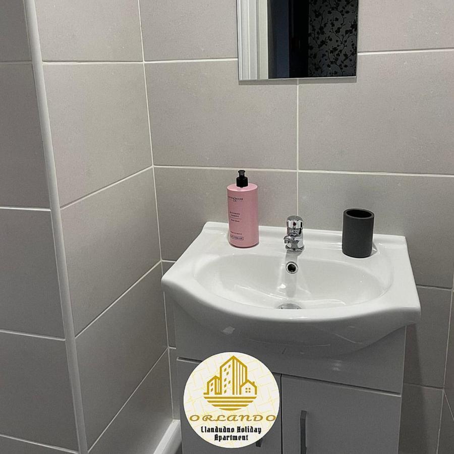 Orlando Llandundo Apartment 兰迪德诺 外观 照片